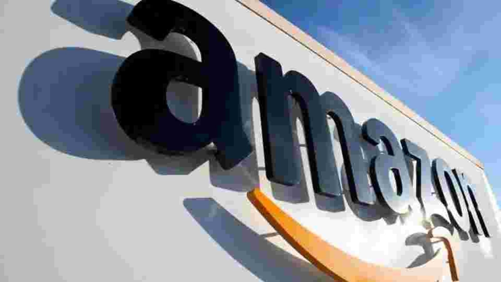 Future group's Biyani says Amazon creating confusion, playing dog in the manger