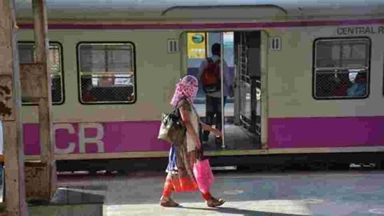 From January 29, the railways have been running 95 per cent of its pre-pandemic numbers. (Praful Gangurde) From January 29, the railways have been running 95 per cent of its pre-pandemic numbers. (Praful Gangurde)