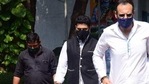 Abhishek Bachchan at the funeral.(Varinder Chawla ) Abhishek Bachchan at the funeral.(Varinder Chawla )
