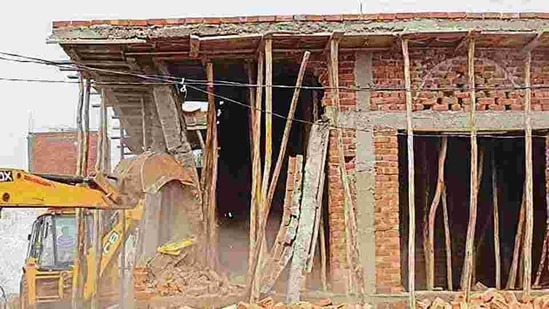 DTCP officials said that, apart from lodging complaints on the CM Window, the city residents can also approach them directly in case of such violations. (HT Photo | Representational image) DTCP officials said that, apart from lodging complaints on the CM Window, the city residents can also approach them directly in case of such violations. (HT Photo | Representational image)