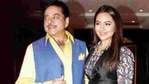 Sonakshi Sinha poses with father Shatrughan Sinha.