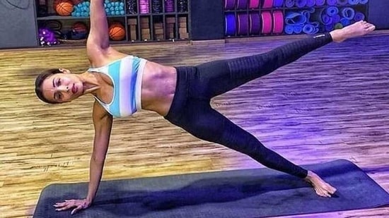 Malaika Arora does Utthita Vasisthasana in new post(Instagram/ malaikaaroraofficial) Malaika Arora does Utthita Vasisthasana in new post(Instagram/ malaikaaroraofficial)