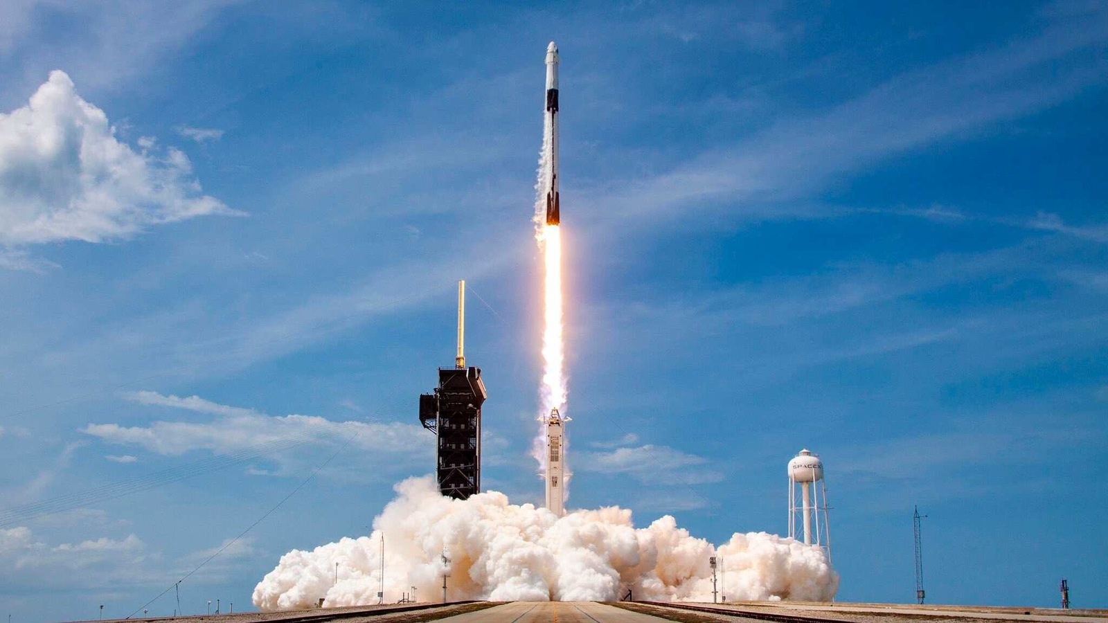 First launch. Ракета Элона маска SPACEX. Falcon 9. Ракета-носитель Falcon 9. Старлинк ракета Falcon 9.