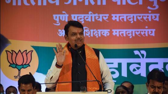 BJP leader Devendra Fadnavis said that it was surprising that no action was initiated against the youth leader for defaming Hindutva. (HT Photo)