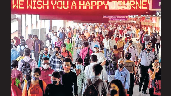 A large crowd of commuters seen at Dadar station on Tuesday, Day 2 after suburban train services resumed for all citizens, following a 10-month restriction owing to the pandemic. (Satish Bate/HT Photo) A large crowd of commuters seen at Dadar station on Tuesday, Day 2 after suburban train services resumed for all citizens, following a 10-month restriction owing to the pandemic. (Satish Bate/HT Photo)