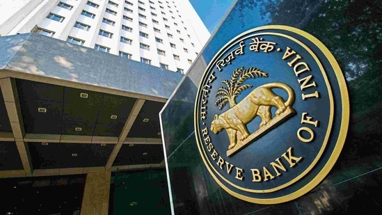 Bonds sold off on the announcement, with the benchmark 10-year yield rising by five basis points on Tuesday to 6.11%, on top of Monday’s 13 basis points advance. (MINT_PRINT) Bonds sold off on the announcement, with the benchmark 10-year yield rising by five basis points on Tuesday to 6.11%, on top of Monday’s 13 basis points advance. (MINT_PRINT)