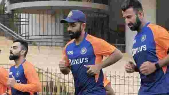 Captain Virat Kohli (L), vice-captain Ajinkya Rahane (centre) and Cheteshwar Pujara (L) during India's first outdoor session in Chennai ahead of first England Test.(Indian Cricket Team / Instagram)