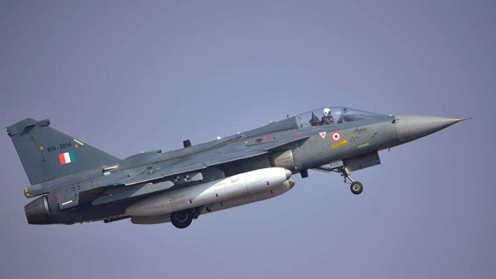 government-to-sign-48-000-crore-tejas-deal-with-hal-latest-news