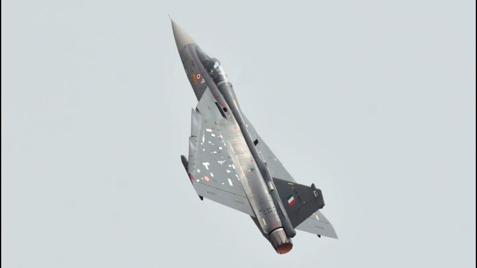 File:AeroIndia-09 HAL Tejas.jpg - Wikipedia