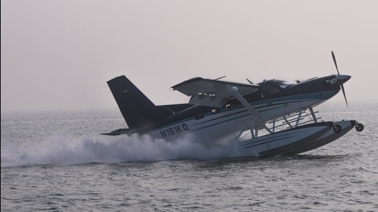 The seaplane, under the government’s Udey Desh ka Aam Naagrik (UDAN) project is operated by Spice Shuttle, a fully-owned subsidiary of SpiceJet. (Pratik Chorge/HT PHOTO) The seaplane, under the government’s Udey Desh ka Aam Naagrik (UDAN) project is operated by Spice Shuttle, a fully-owned subsidiary of SpiceJet. (Pratik Chorge/HT PHOTO)
