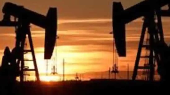 Iranian oil production has almost halved since mid-2018, when Trump pulled out of a nuclear accord with Iran and tightened sanctions.(Reuters file photo. Representative image) Iranian oil production has almost halved since mid-2018, when Trump pulled out of a nuclear accord with Iran and tightened sanctions.(Reuters file photo. Representative image)