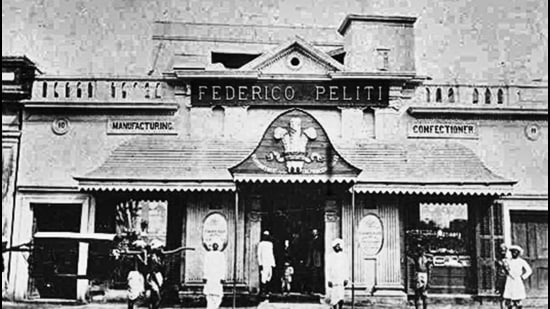 Peliti’s in Calcutta, circa 1910 (HT) Peliti’s in Calcutta, circa 1910 (HT)