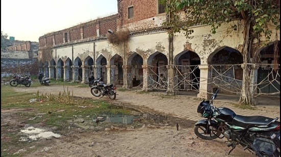 The British-era building is in a dilapidated state. (HT Photo)