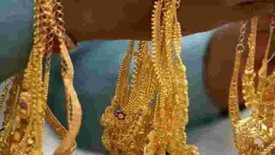 Gold, silver prices fall; check latest rates here (PTI File Photo)