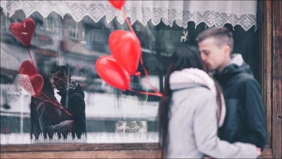 Valentine week 2021: From Rose Day to Kiss Day, here's the love date sheet(Photo by freestocks on Unsplash)