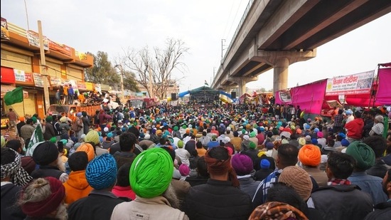 Demonstrators at the Tikri border site of a farmers’ protest against new farm laws, in New Delhi on Thursday. (Amal KS/HT photo)