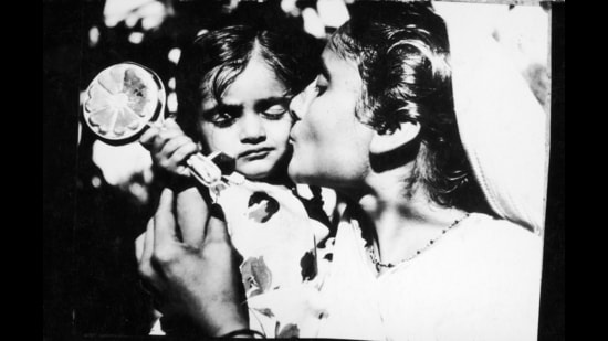 Mother and child. (Mansell/The LIFE Picture Collection via Getty Images) Mother and child. (Mansell/The LIFE Picture Collection via Getty Images)