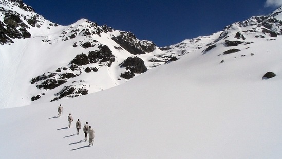 ITBP personnel patrol the region near Himachal Pradesh on February 3. Mussoorie in Uttarakhand also witnessed heavy snowfall on the night of February 4. According to the Meteorological department, Dehradun, snowfall is likely to occur at places with a height of 1800 m and above in Uttarakhand, ANI reported.(ANI)