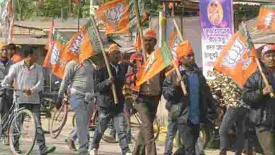 The BJP has decided to take out rath yatras across the state in February and March to drum up support for the upcoming assembly polls.(Samir Jana/HT file photo)