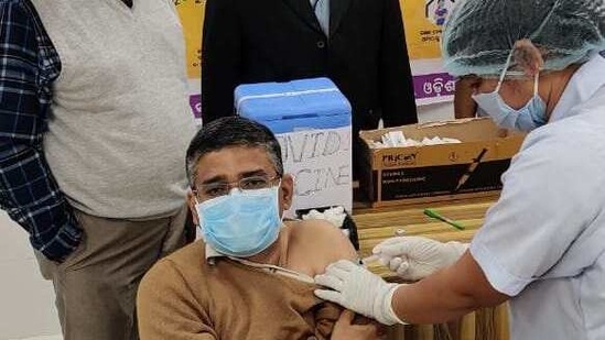 The state government braced for another massive Covid-19 inoculation drive from Saturday.(HT Photo)