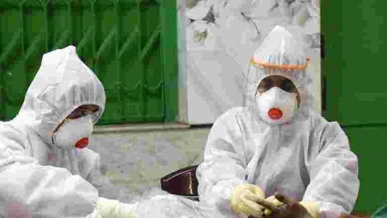 A special team of doctors from SSKM Hospital conducts the rapid antibody test to check the spread of coronavirus pandemic in Kolkata in this file photo.(ANI Photo) A special team of doctors from SSKM Hospital conducts the rapid antibody test to check the spread of coronavirus pandemic in Kolkata in this file photo.