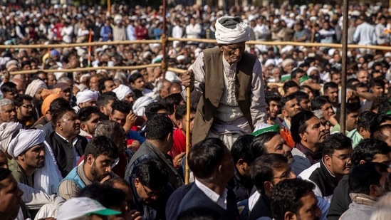 Security was beefed up at the Ghazipur, Tikri and other such border points and the Delhi Police detained several protesters in the Shahidi Park area in the national Capital.(Reuters Photo. Representative image)