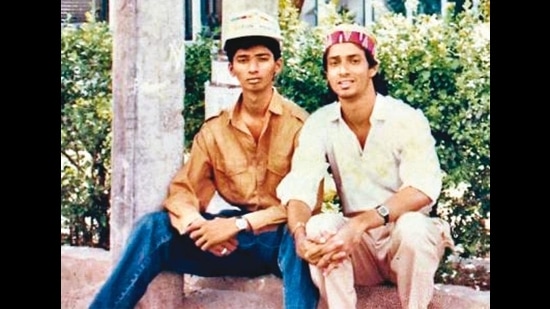 Madhur waiting to enter Vaishno Devi temple with his cousin Nitin Bhandarkar Madhur waiting to enter Vaishno Devi temple with his cousin Nitin Bhandarkar
