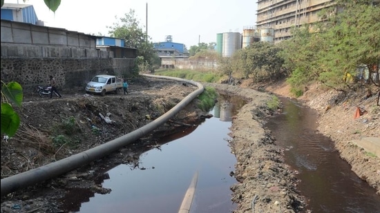 The 17.5-km pipeline to carry waste from factories into Kalyan creek is being readied. (Rishikesh Choudhary/HT photo) The 17.5-km pipeline to carry waste from factories into Kalyan creek is being readied. (Rishikesh Choudhary/HT photo)