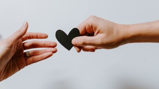 Happy Propose Day: Profess your love, admiration and more to the one you love on the occasion of Propose Day, you never know, you might just get lucky!(Unsplash)