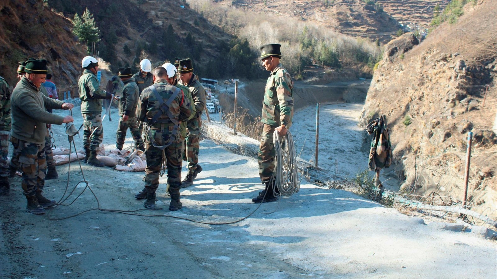 Teams of NDRF’s eighth battalion rushed to Uttarakhand for search and rescue