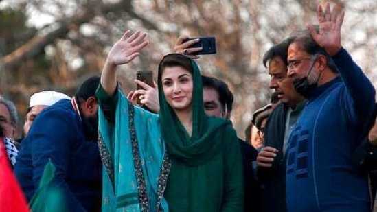 Maryam Nawaz Sharif, center, a leader of the Pakistan Democratic Movement, an alliance of opposition parties, in Islamabad. (AP)