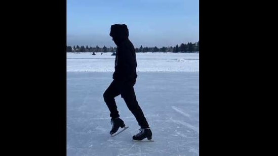 The image shows Canadian figure skater Elladj Baldé.(Instagram/@elladjbalde)