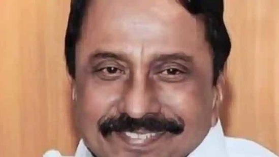 Classes for IX and XI standard students in Tamil Nadu would resume from Monday(Twitter/File)