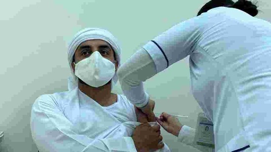 A man receives a dose of a vaccine against the coronavirus disease (COVID-19), in Dubai, United Arab Emirates. Picture taken December 28, 2020.(REUTERS) A man receives a dose of a vaccine against the coronavirus disease (COVID-19), in Dubai, United Arab Emirates. Picture taken December 28, 2020.(REUTERS)