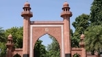 Students of Aligarh Muslim University staged a protest on campus on Sunday demanding resumption of hostel facilities and offline classes.(HT_PRINT) Students of Aligarh Muslim University staged a protest on campus on Sunday demanding resumption of hostel facilities and offline classes.(HT_PRINT)