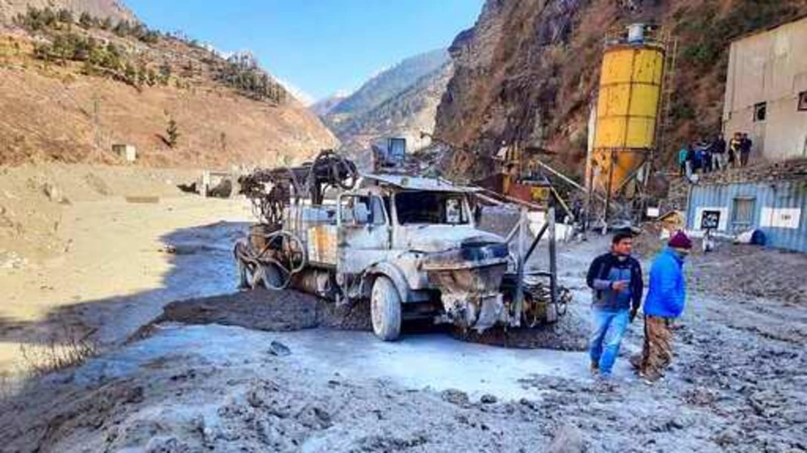 Uttarakhand glacier bursts: Panic and memories of 2013 floods