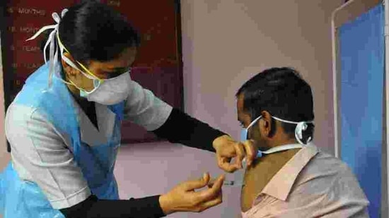 Vaccine achievement rate on decline in Chandigarh Vaccine achievement rate on decline in Chandigarh