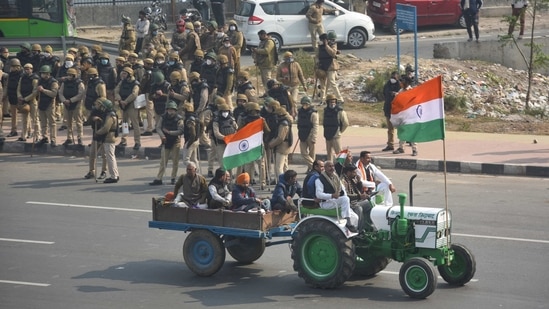 Farmers during the tractor rally against the new farm laws, near Akshardham in New Delhi on January 26. (Sanchit Khanna / HT Photo) Farmers during the tractor rally against the new farm laws, near Akshardham in New Delhi on January 26. (Sanchit Khanna / HT Photo)