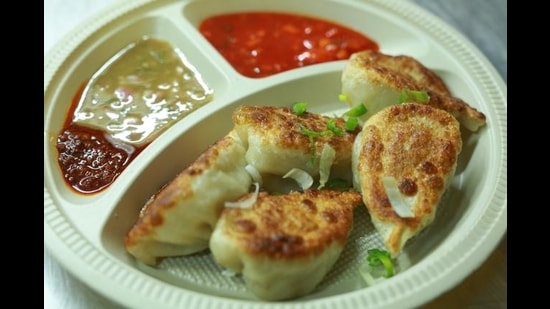 Foodies groups have been relishing winter specials such as those available at food carts in Sector 56 of Gurugram. (Photo: Manoj Verma/HT) Foodies groups have been relishing winter specials such as those available at food carts in Sector 56 of Gurugram. (Photo: Manoj Verma/HT)