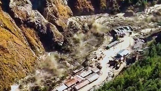 The Nanda Devi glacial burst caused an avalanche at Joshimath in Uttarakhand’s Chamoli district on Sunday.(PTI) The Nanda Devi glacial burst caused an avalanche at Joshimath in Uttarakhand’s Chamoli district on Sunday.(PTI)