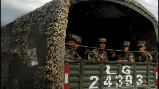 PLA soldiers on the highway to Nyingchi, Tibet Autonomous Region, late in 2020. (File photo) PLA soldiers on the highway to Nyingchi, Tibet Autonomous Region, late in 2020. (File photo)