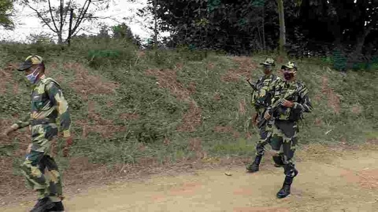 BSF personnel patrolling near the border in Samba on Tuesday.(ANI Photo)