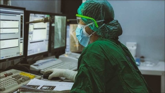 Spanish medics continue to reel under mental trauma post Covid-19's first wave (Photo by Irwan on Unsplash) Spanish medics continue to reel under mental trauma post Covid-19's first wave (Photo by Irwan on Unsplash)