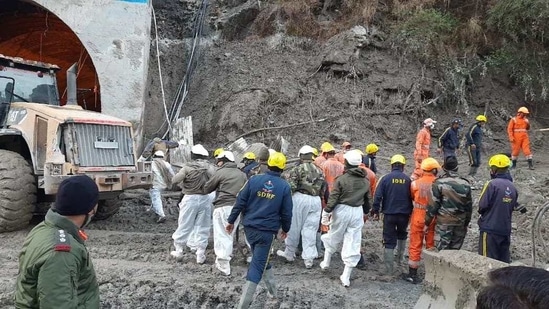 SDRF resumes rescue operations on Monday morning at Tapovan. (Photo: SDRF)