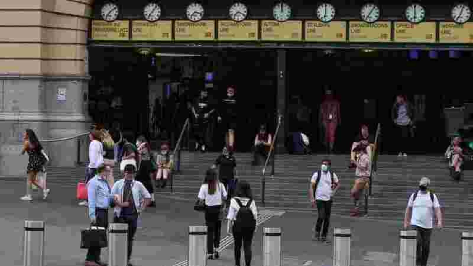 australia says active covid 19 cases at near 2 month low world news hindustan times