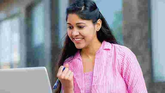 Contributing to the ‘Skill India’ mission of the government, the HCL TechBee Program prepares students technically and professionally for entry-level IT jobs in HCL.
