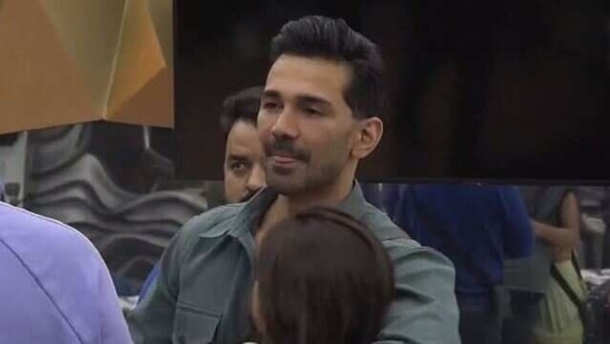 Abhinav Shukla says his goodbyes before leaving the Bigg Boss 14 house.(Colors)