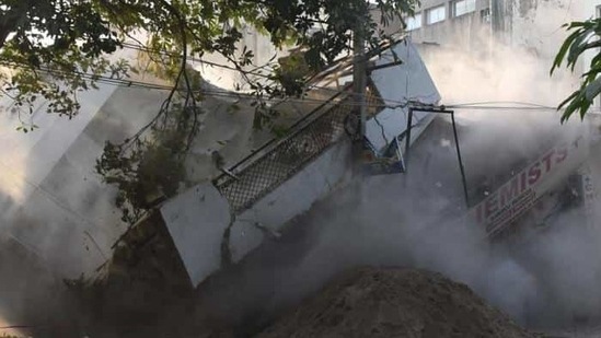 The collapse has triggered concerns over old buildings in the area and North Delhi Municipal Corporation has decided to conduct a survey of all old buildings in the locality. (Representative image) (HT Photo) The collapse has triggered concerns over old buildings in the area and North Delhi Municipal Corporation has decided to conduct a survey of all old buildings in the locality. (Representative image) (HT Photo)