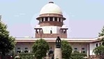 A bench headed by Chief Justice S A Bobde agreed to hear the plea filed by the Delhi government challenging the high court judgement of September 18 last year.(Sonu Mehta/HT PHOTO) A bench headed by Chief Justice S A Bobde agreed to hear the plea filed by the Delhi government challenging the high court judgement of September 18 last year.(Sonu Mehta/HT PHOTO)