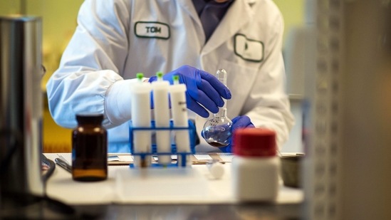 A scientist works in the providing lipid nanoparticle delivery system in the development of the Pfizer BioNtech Covid-19 vaccine. (Representative Image) (Bloomberg) A scientist works in the providing lipid nanoparticle delivery system in the development of the Pfizer BioNtech Covid-19 vaccine. (Representative Image) (Bloomberg)